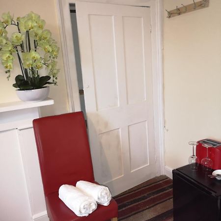 Red Carpet Guesthouse 독서 외부 사진