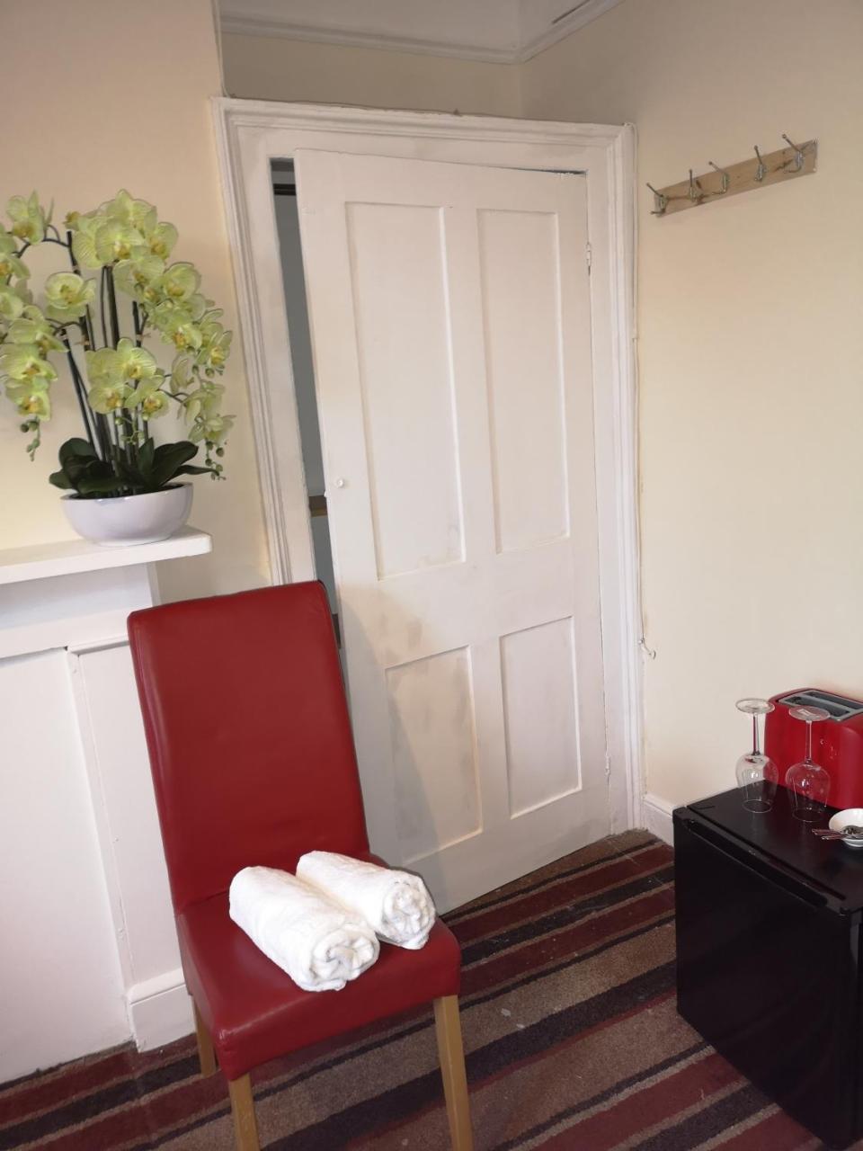 Red Carpet Guesthouse 독서 외부 사진